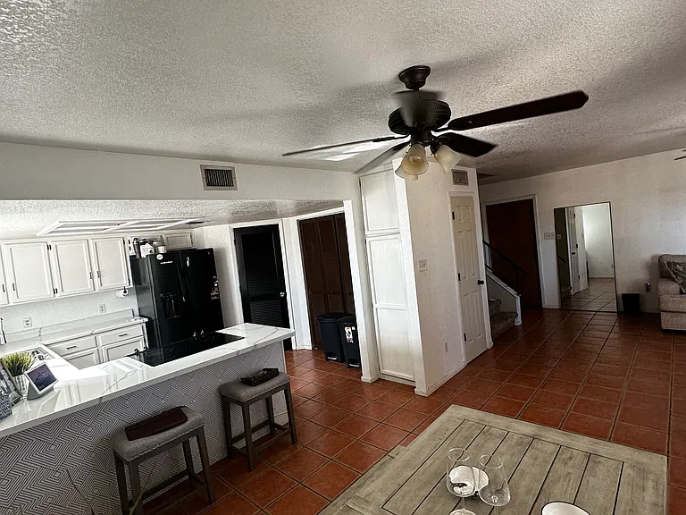 2525 W 12th Pl — Photo 6