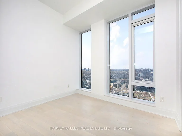470 Front St W #3405 — Photo 28