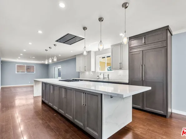 5502 S Chariton Ave, Los Angeles, CA 90056
