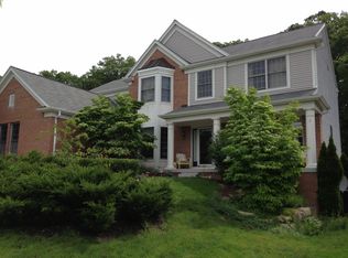 4661 Oakwright Dr NE, Ada, MI 49301