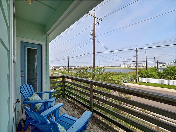 4th image of 2727 S 11th St #4