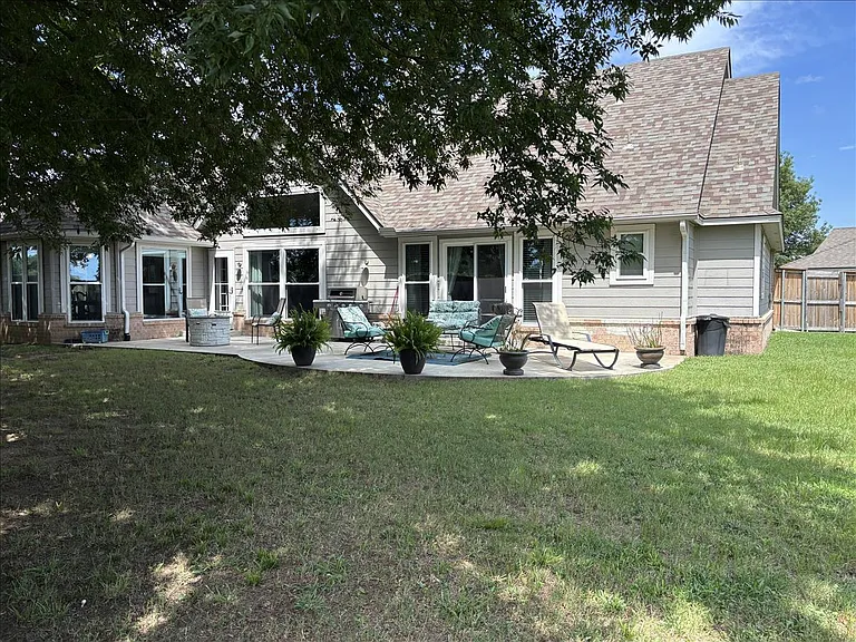 8040 E Silverado Rd — Photo 27