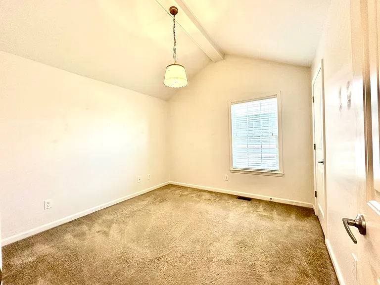 4022 Emerald Spring Pl — Photo 11