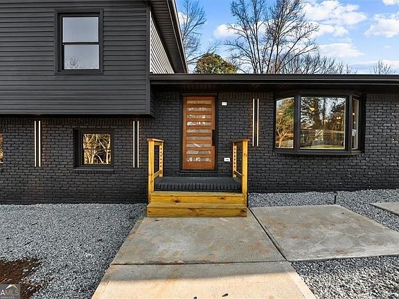 2nd image of 1137 Pair Rd SW