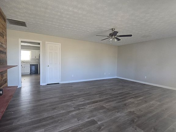 3rd image of 25 Georgia Ave