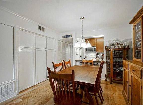 3rd image of 1624 Napoleon Ave