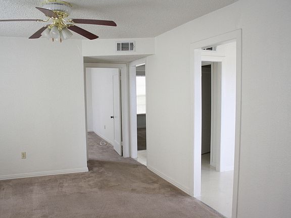 4th image of 1103 Westview Dr