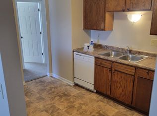 1460 Whispering Ct #3, Hastings, MN 55033