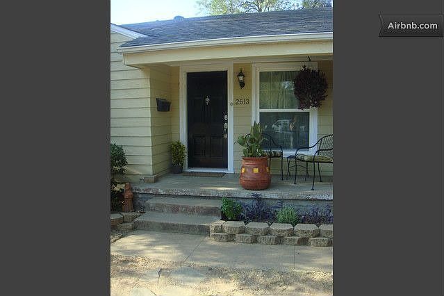2nd image of 2513 Fain St