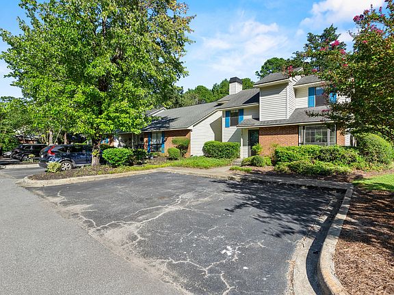 3rd image of 21 Indigo Ln