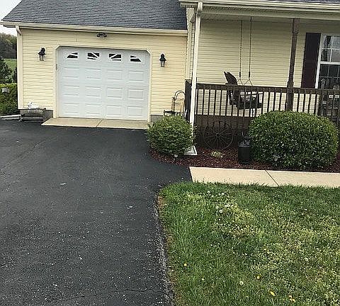 4th image of 161 Ester Ct