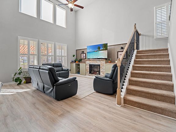 4th image of 656 Hickman St.