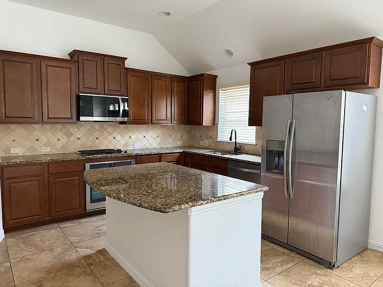 1105 Dyer Crossing Way — Photo 4