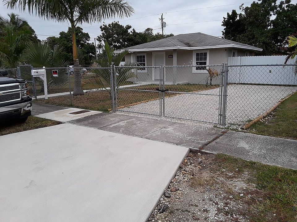 2nd image of 10175 SW 170th Ter