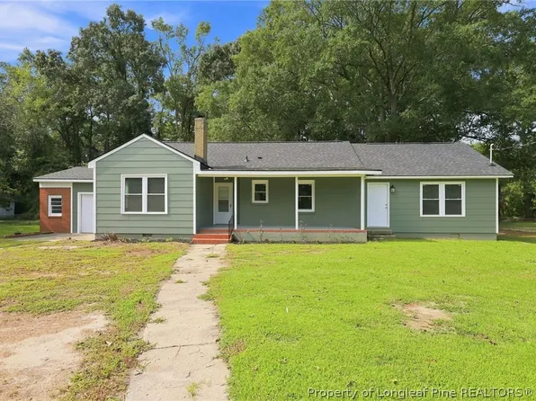 506 Stetson St, Clinton, NC 28328