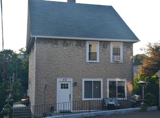 60 Le Grande Ave, Greenwich, CT 06830