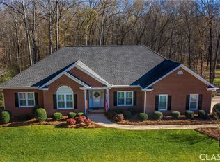 1071 Nona Dr, Athens, GA 30606