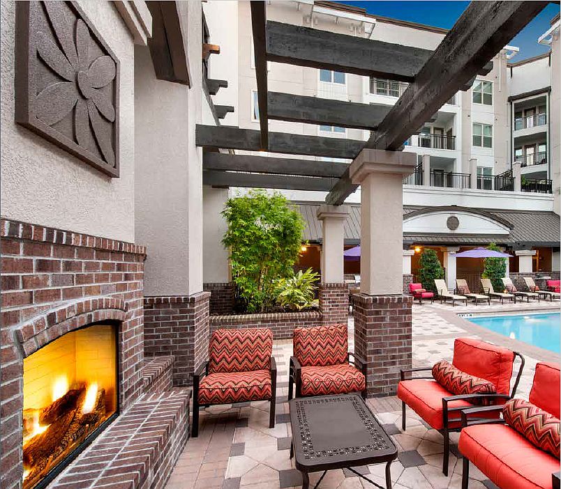 Enjoy a fire by the pool in the courtyard