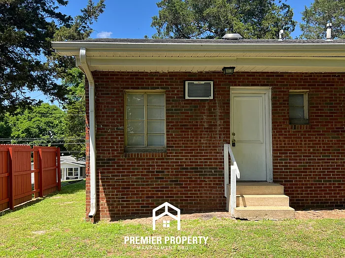 1412 Highland Ave SE #D — Photo 12