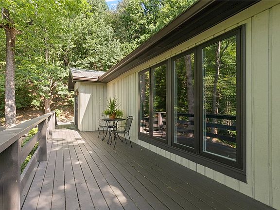 5th image of 56 Cardinal Cir