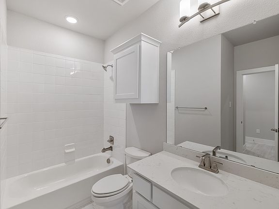4th image of 5209 Deep Creek Dr