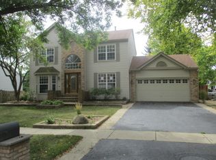 4140 Peartree Dr, Lake In The Hills, IL 60156