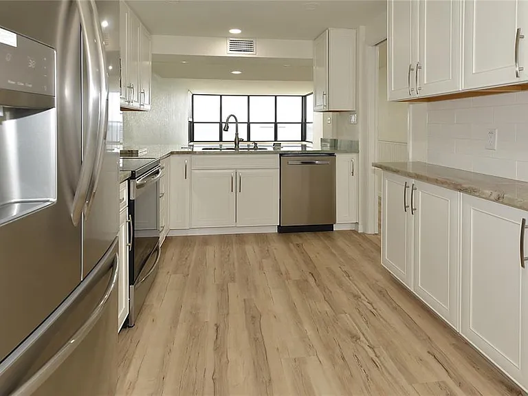 300 Woodette Dr #604 — Photo 21