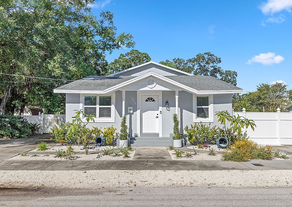 1st image of 3910 N Darwin Ave