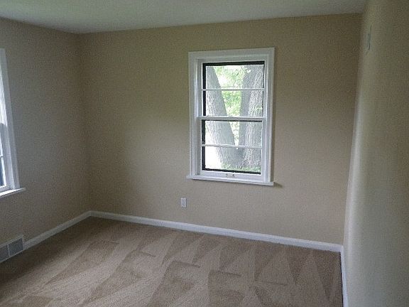 4th image of 9441 Cote Brilliante Ave