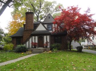 2535 Hyland St, Ferndale, MI 48220