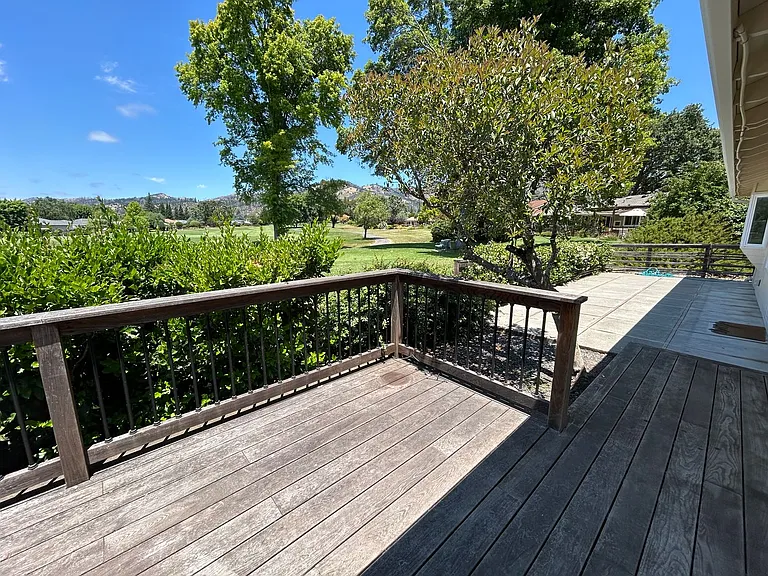 329 Oak Leaf Cir — Photo 29
