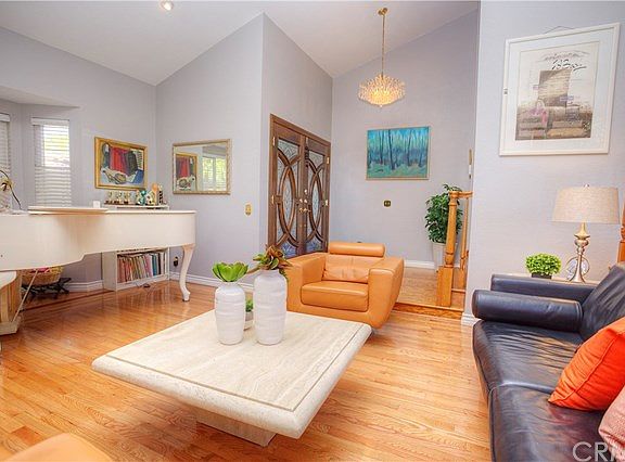 3rd image of 746 Gettysburg Cir