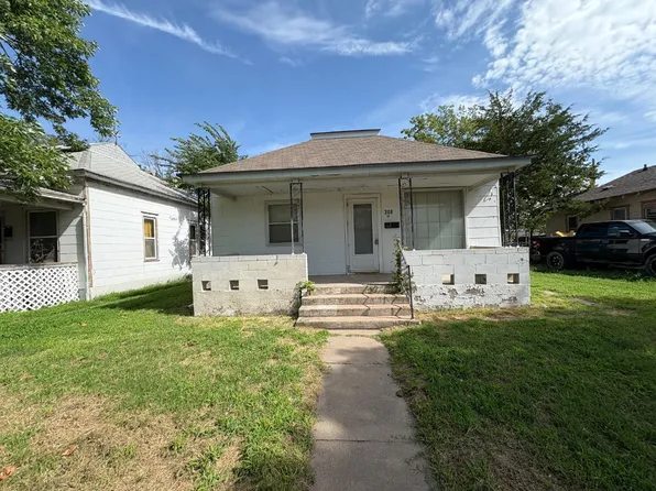308 W 7th Ave, Hutchinson, KS 67501