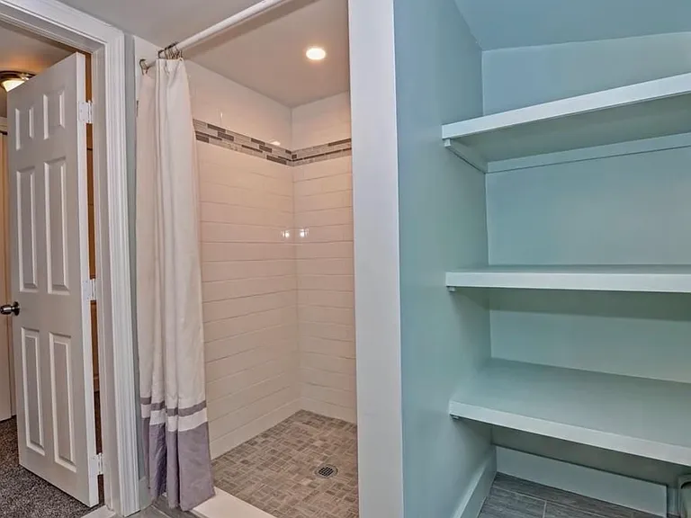 65 Brentwood St — Photo 16