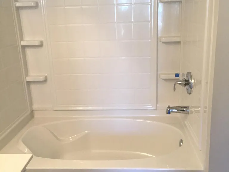 Tub in Master Bath