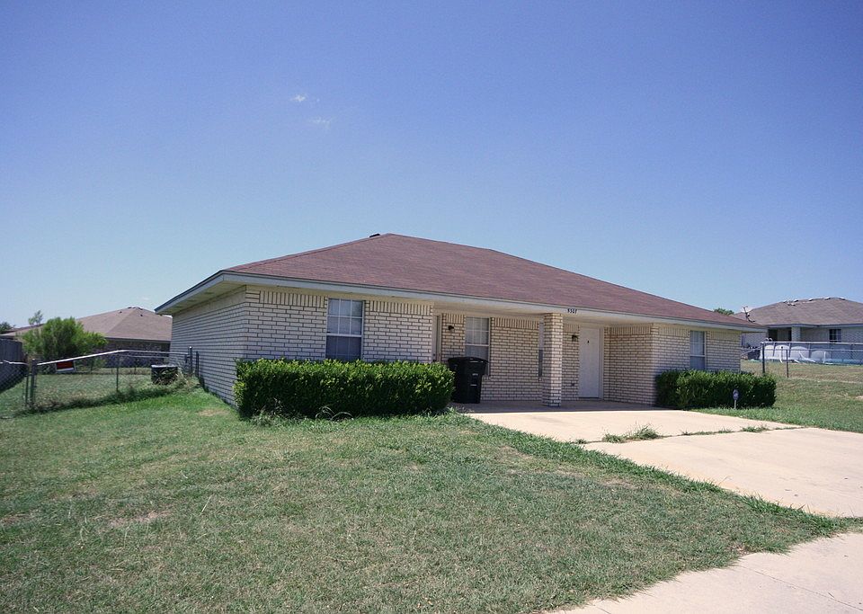 1st image of 5307 Daybreak Dr APT A