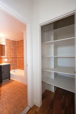 Rented by R New York | media 22