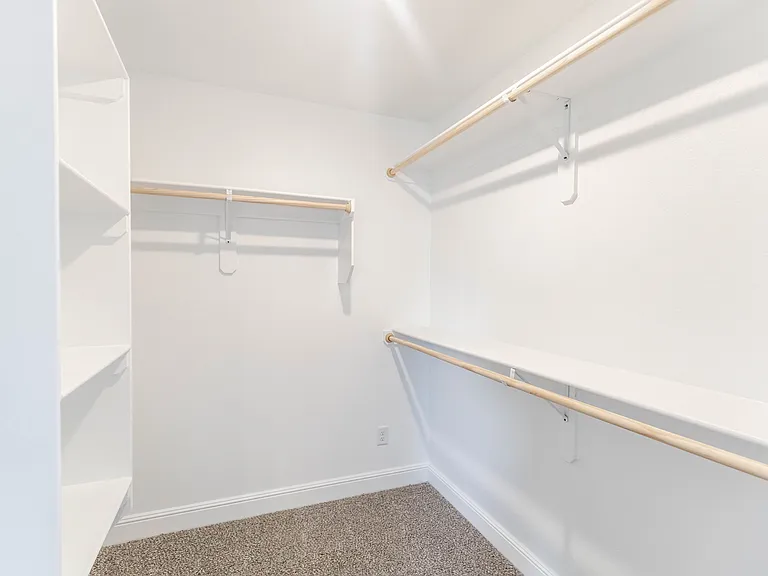 336 Swaden Ln — Photo 7