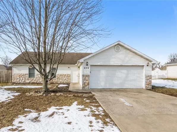 206 E Kirby Rd, Grain Valley, MO 64029