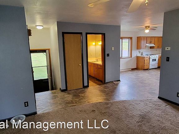 3rd image of 926 S 1st Ave