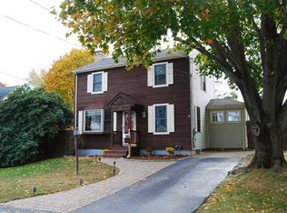 27 Ash Ave, Tiverton, RI 02878