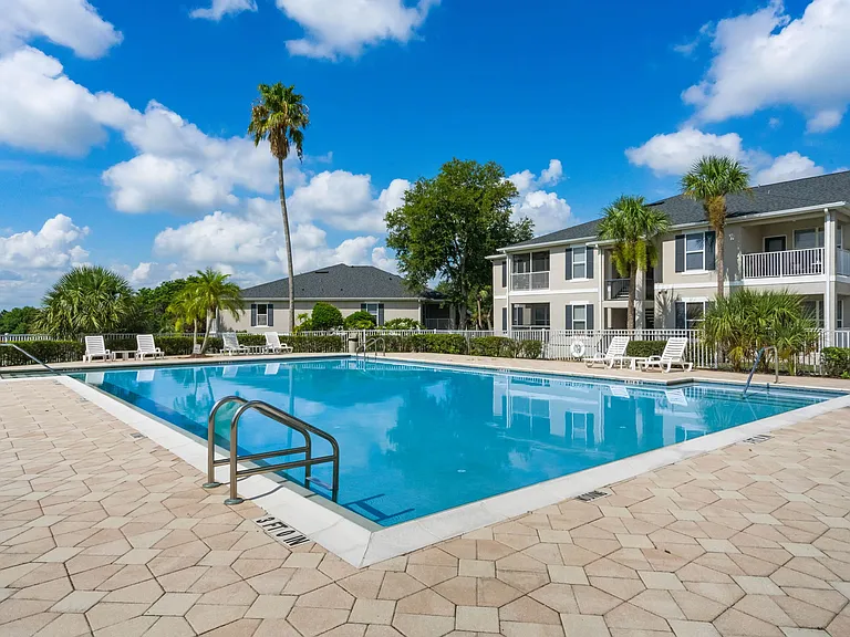 2465 Saint Augustine Blvd — Photo 30