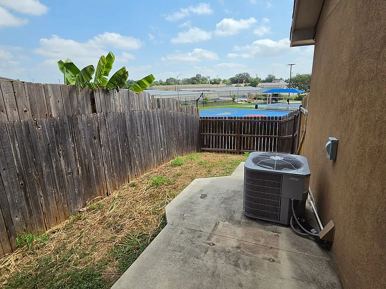 610 Meadow Arbor Ln #2 — Photo 23
