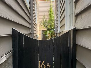 16 1/2 Water St, Charleston, SC 29401