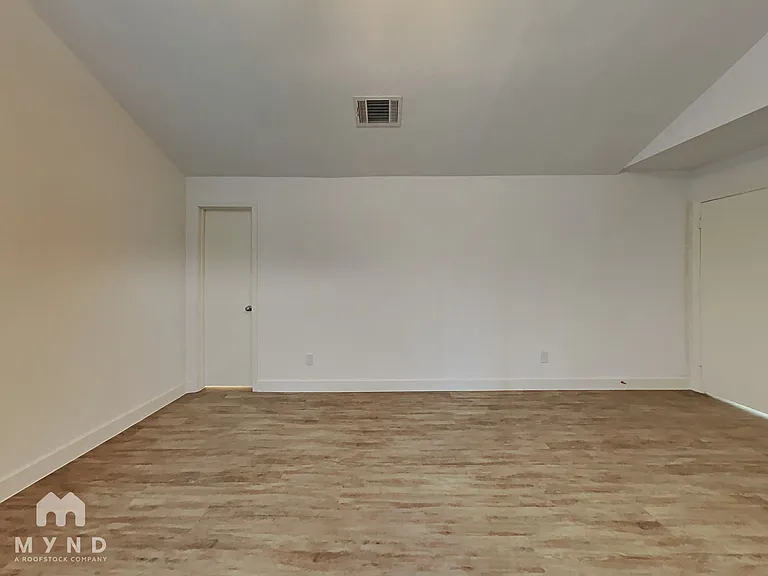 11418 Chariot Dr — Photo 7