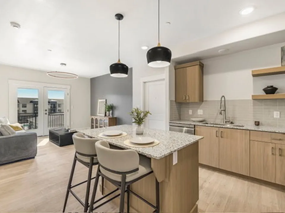 Lincoln Crossing Apartments unit 5204