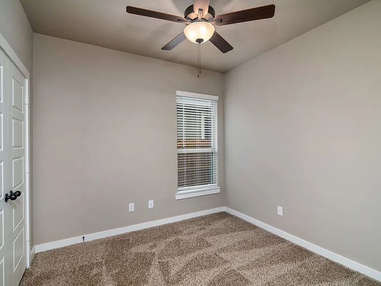 637 Fallow Dr — Photo 19