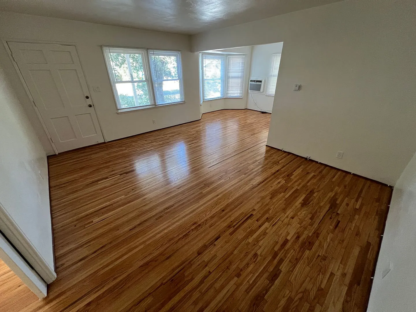 Now available! Charming 3-Bedroom Redlands Home with Included Gardener Service — Photo 3