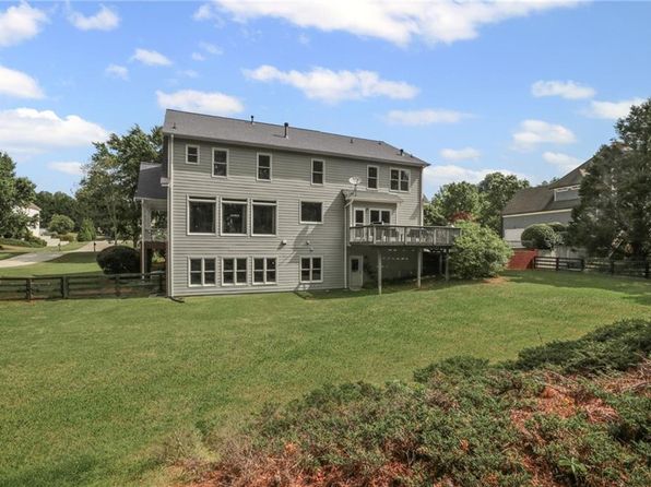 393 Taylor Glen Dr, Milton, GA 30004