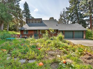1235 Dry Creek Rd, Mosier, OR 97040